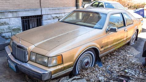 Lincoln Continental Mark VII & Mark VII 